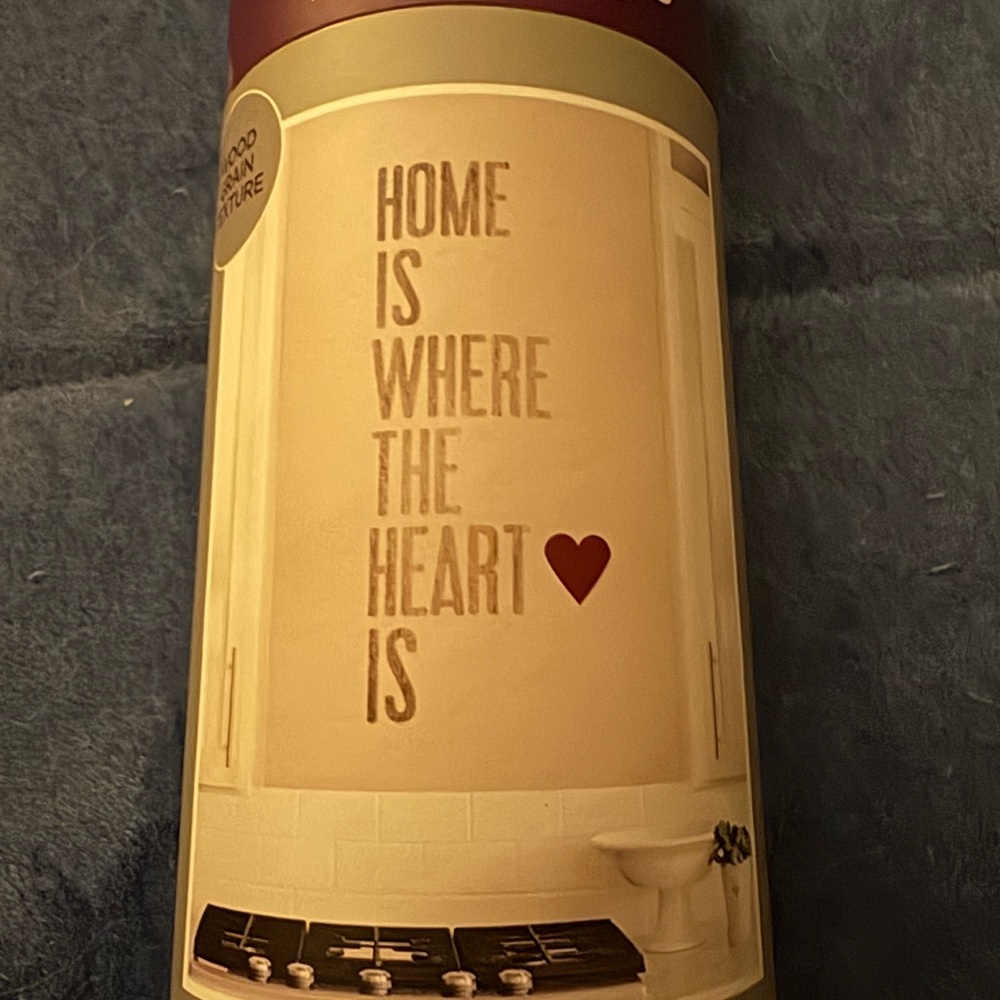 Designer Wall Lettering with Heart Design - Picture 5 of 6